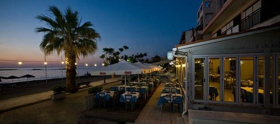 akrogiali-taverna (3).jpg